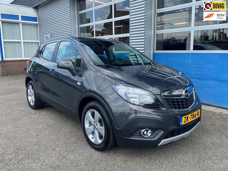 Grijs Gebruikt 2016 Opel Mokka Selection SUV | € 9.750 (Eerlijke prijs) - Afbeelding 1/4