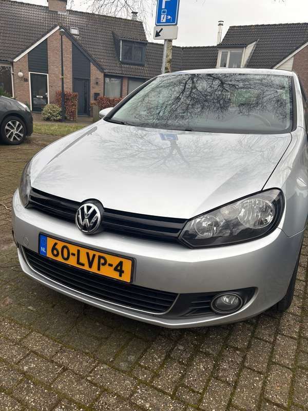 Zilver Gebruikt 2010 VW Golf VI Stationwagen | € 5.800 (Iets duurder) - Afbeelding 1/4