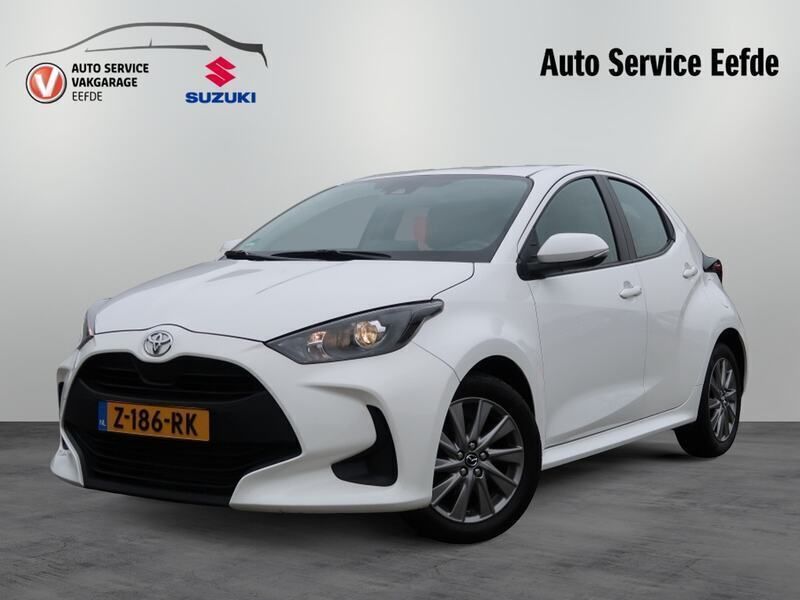 Wit Gebruikt 2021 Toyota Yaris Active Hatchback | € 16.499 (Eerlijke prijs) - Afbeelding 1/3