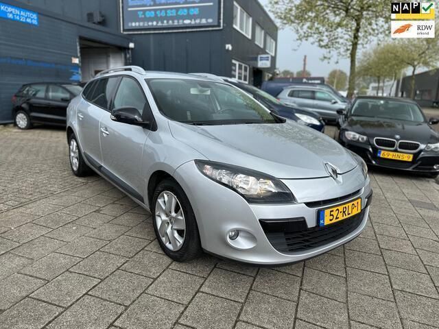Grijs Gebruikt 2011 Renault Mégane GrandTour Stationwagen | € 3.749 (Eerlijke prijs) - Afbeelding 1/4
