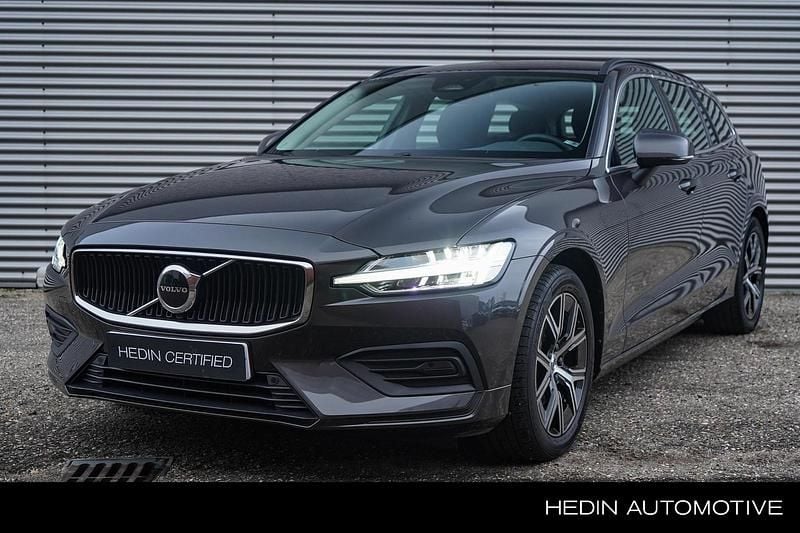 Grijs Gebruikt 2022 Volvo V60 Core Stationwagen | € 32.995 (Eerlijke prijs) - Afbeelding 1/4