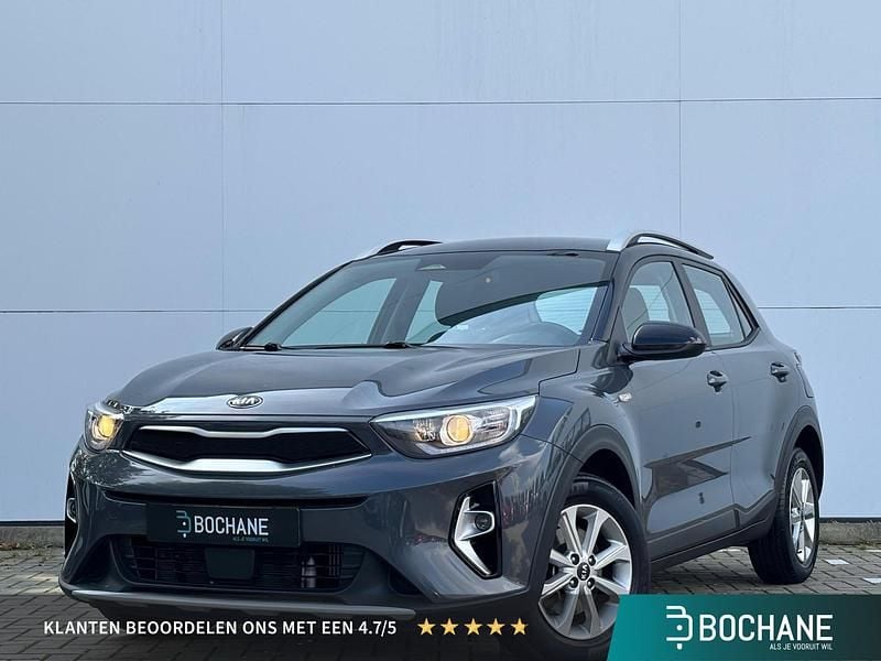 Grijs Occasion 2021 Kia Stonic SUV | € 16.445 (Super prijs) - Afbeelding 1/4