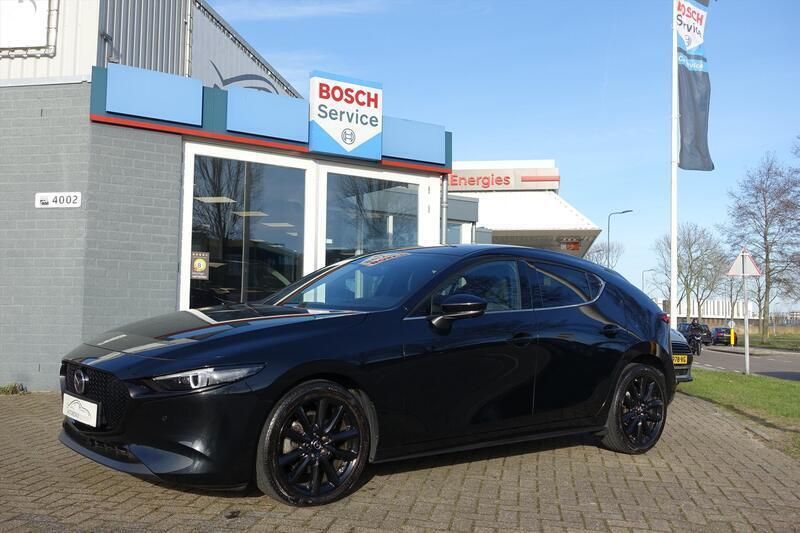 Zwart Gebruikt 2021 Mazda 3 Luxury Hatchback | € 24.545 - Afbeelding 1/4