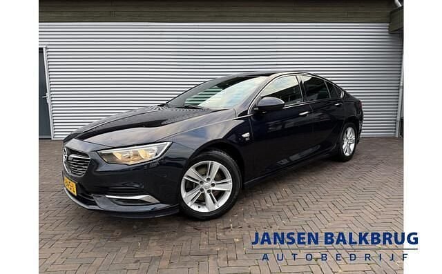 Blauw Gebruikt 2017 Opel Insignia Business Hatchback | € 9.485 (Super prijs) - Afbeelding 1/4