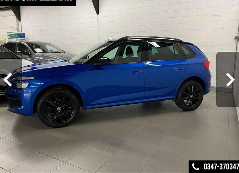 Blauw Gebruikt 2023 Skoda Kamiq Sport SUV | € 20.500 (Goede deal) - Afbeelding 1/4