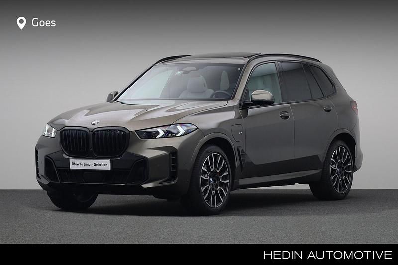 Grijs Gebruikt 2025 BMW X5 M Sport SUV | € 108.880 (Eerlijke prijs) - Afbeelding 1/4