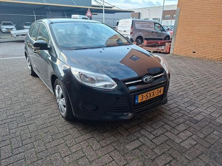 Occasion 2014 Ford Focus Stationwagen | € 2.800 (Goede deal) - Afbeelding 1/4