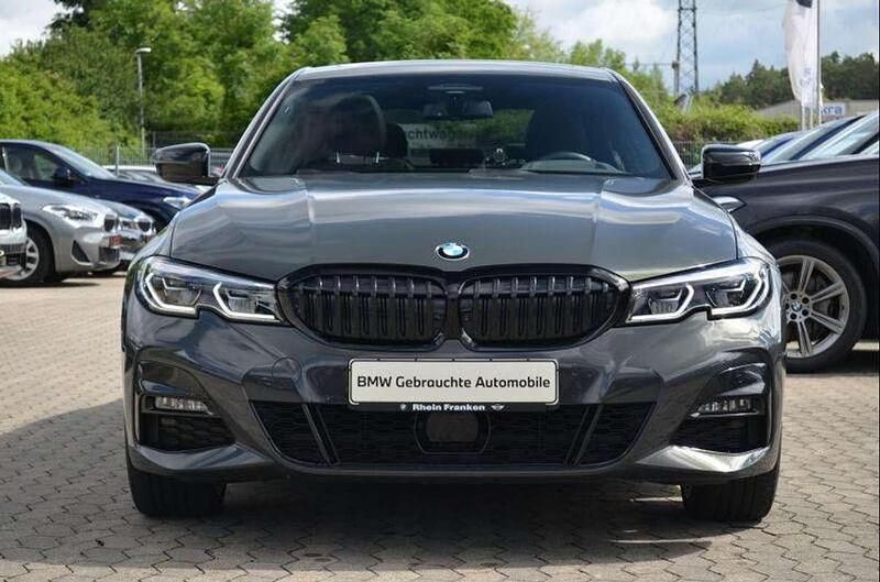 Grijs Gebruikt 2020 BMW 330e Executive Sedan | € 35.700 (Iets duurder) - Afbeelding 1/4
