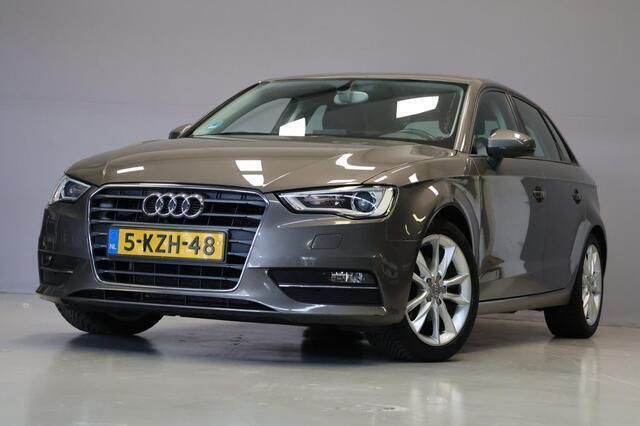 Grijs Gebruikt 2013 Audi A3 Sportback Ambition Hatchback | € 8.995 (Goede deal) - Afbeelding 1/4