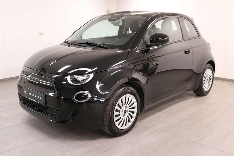 Zwart Gebruikt 2022 Fiat 500e Action Hatchback | € 12.449 (Goede deal) - Afbeelding 1/4