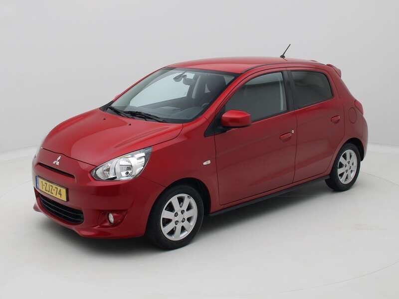 Rood Gebruikt 2015 Mitsubishi Space Star Hatchback | € 6.850 (Eerlijke prijs) - Afbeelding 1/3