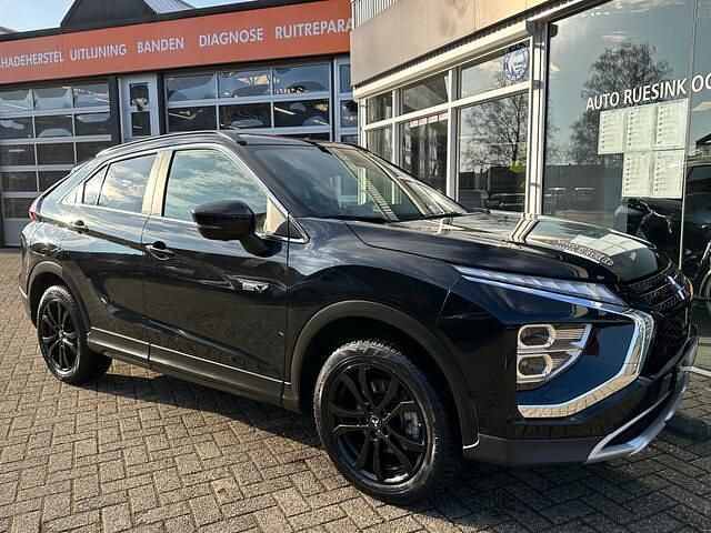 Occasion Mitsubishi Eclipse Cross Intense+ 98 PK (72 kW) 2021 Zwart (metallic) SUV