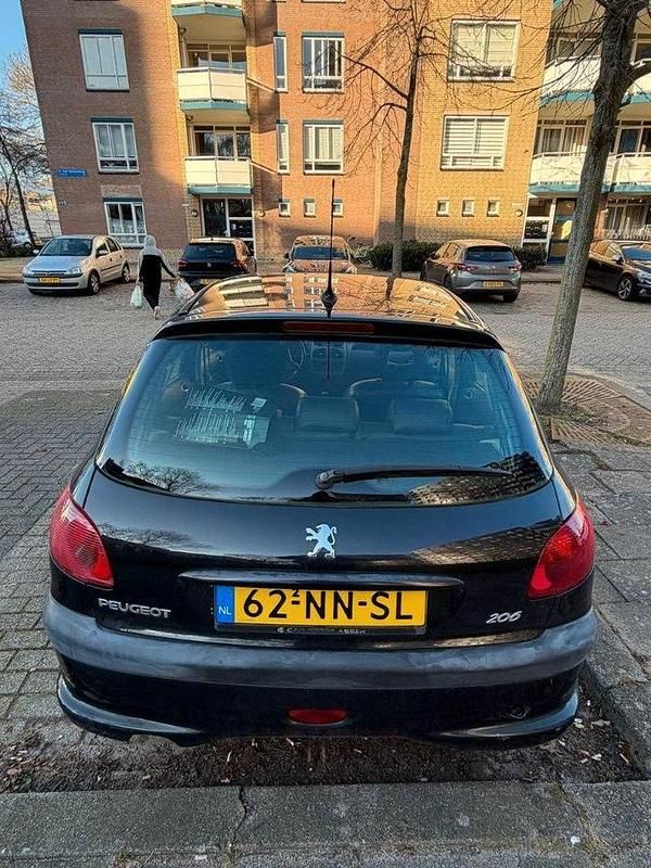 Occasion Peugeot 206 88 PK (64 kW) 2004