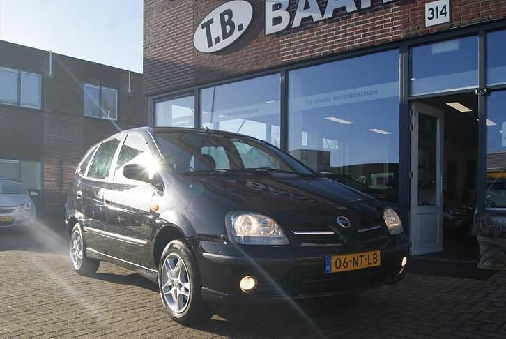 Occasion Nissan Almera Tino Acenta 116 PK (85 kW) 2004 Zwart (metallic) MPV