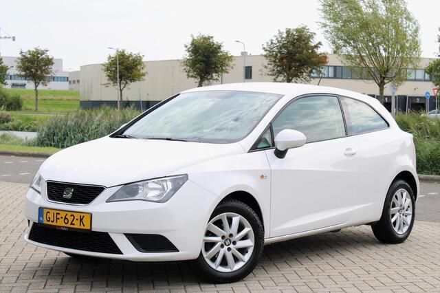 Wit Gebruikt 2014 Seat Ibiza Style Hatchback | € 6.450 (Eerlijke prijs) - Afbeelding 1/4
