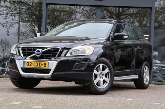 Zwart Gebruikt 2010 Volvo XC60 Kinetic SUV | € 8.745 (Goede deal) - Afbeelding 1/4