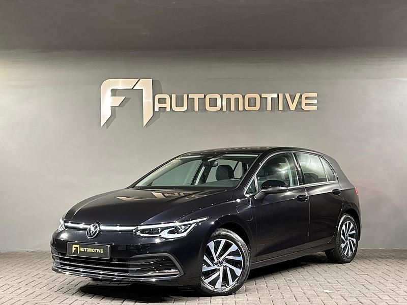 Zwart Occasion 2020 VW Golf VII Style Hatchback | € 21.990 (Goede deal) - Afbeelding 1/3