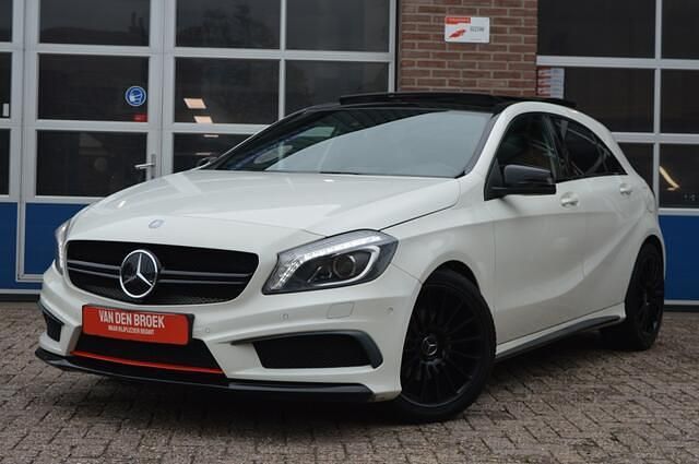 Wit Gebruikt 2013 Mercedes A180 Ambition Hatchback | € 8.999 (Eerlijke prijs) - Afbeelding 1/4