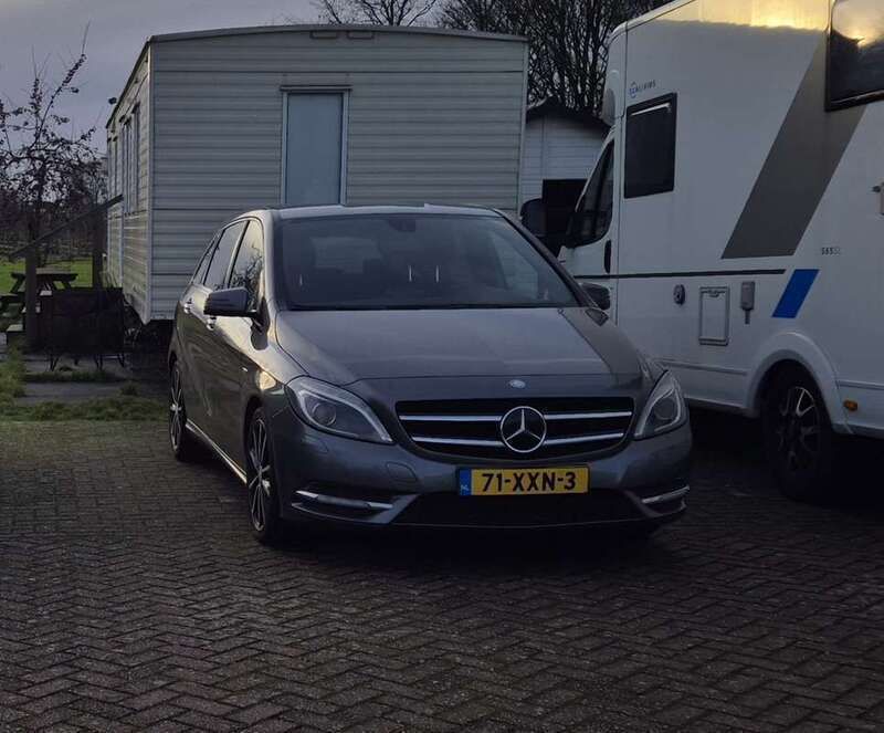 Gebruikt 2012 Mercedes B180 MPV | € 8.000 (Iets duurder) - Afbeelding 1/4