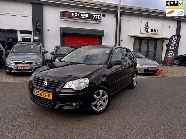 Zwart Gebruikt 2008 VW Polo Trendline Hatchback | € 3.250 (Eerlijke prijs) - Afbeelding 1/4