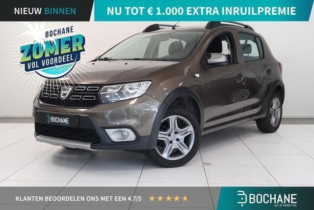Bruin Gebruikt 2018 Dacia Sandero Ambiance Hatchback | € 7.940 (Eerlijke prijs) - Afbeelding 1/4