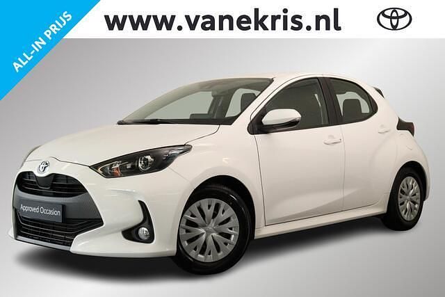 Wit Gebruikt 2022 Toyota Yaris Active Hatchback | € 20.899 (Eerlijke prijs) - Afbeelding 1/4