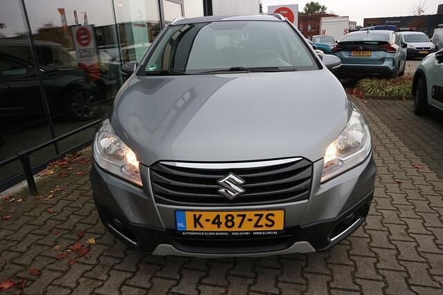 Occasion Suzuki SX4 Exclusive 120 PK (88 kW) 2015 Grijs (metallic) SUV
