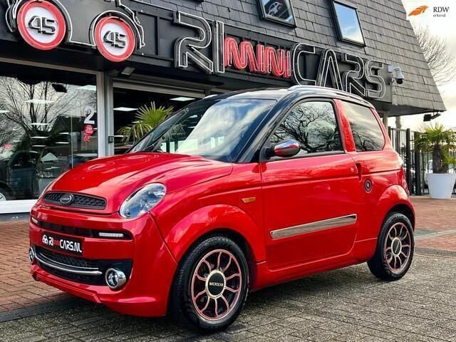 Rood, metallic lak Gebruikt 2017 Microcar M.Go Hatchback | € 10.995 (Iets duurder) - Afbeelding 1/4
