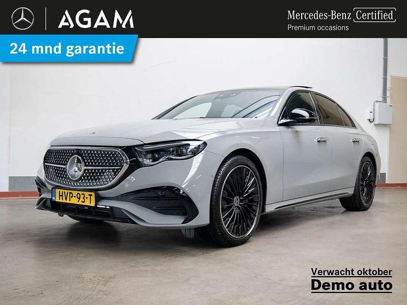 Grijs Gebruikt 2025 Mercedes E300 Sport Edition Sedan | € 77.450 - Afbeelding 1/4
