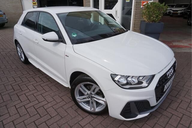 Wit Gebruikt 2019 Audi A1 Sportback Proline Hatchback | € 22.945 (Eerlijke prijs) - Afbeelding 1/4