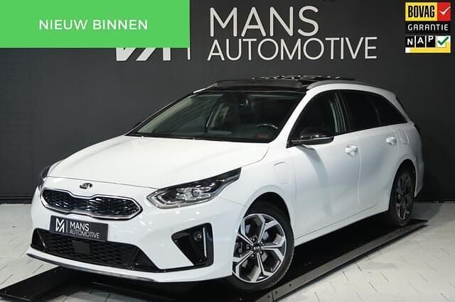 Wit Gebruikt 2021 Kia Ceed Sportswagon Stationwagen | € 24.950 (Eerlijke prijs) - Afbeelding 1/4