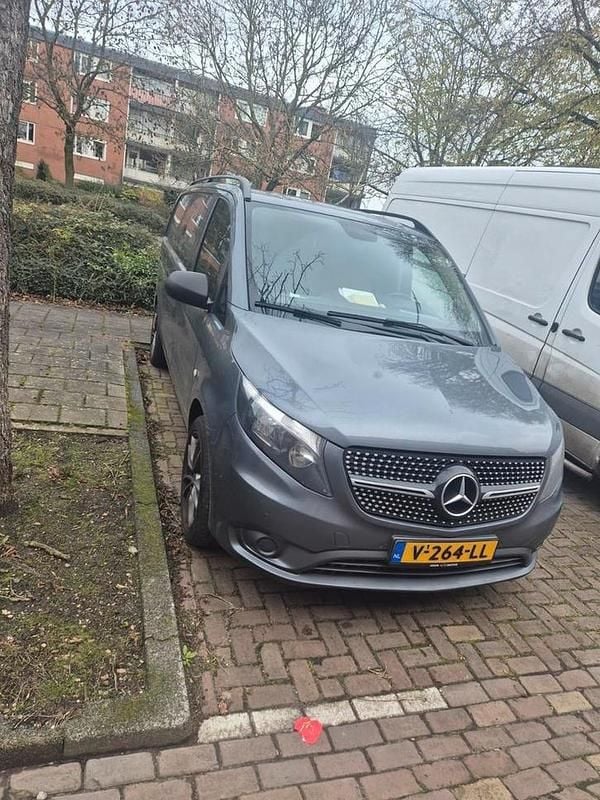 Gebruikt 2018 Mercedes Vito Van | € 12.500 (Super prijs) - Afbeelding 1/4