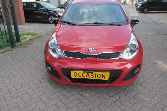 Rood Gebruikt 2013 Kia Rio | € 4.350 (Super prijs) - Afbeelding 1/4