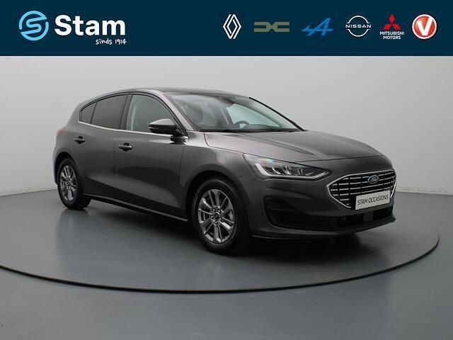 Grijs Occasion 2024 Ford Focus Titanium Hatchback | € 21.990 (Goede deal) - Afbeelding 1/4