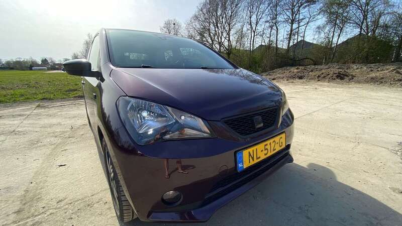 Paars Gebruikt 2017 Seat Mii Cosmopolitan Hatchback | € 9.000 (Eerlijke prijs) - Afbeelding 1/4