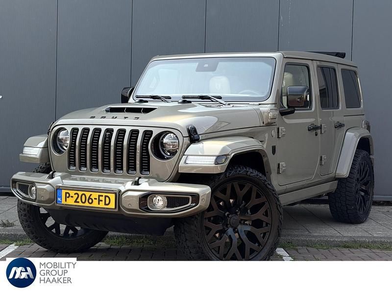 Zwart Gebruikt 2022 Jeep Wrangler Unlimited Sahara SUV | € 99.500 - Afbeelding 1/4
