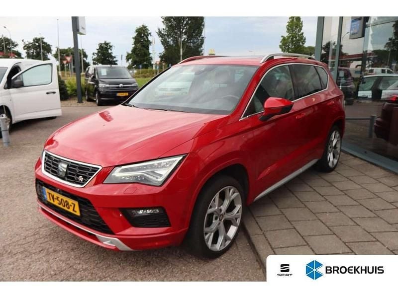 Rood Gebruikt 2018 Seat Ateca Business SUV | € 19.900 (Eerlijke prijs) - Afbeelding 1/4