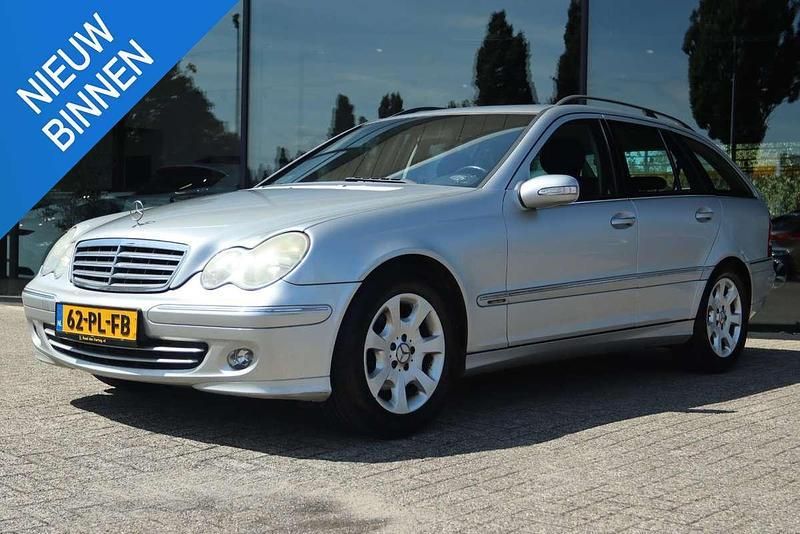 Grijs Gebruikt 2004 Mercedes C180 Elegance Stationwagen | € 2.750 (Eerlijke prijs) - Afbeelding 1/4