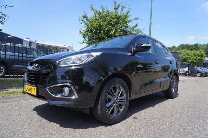 Zwart, metallic lak Gebruikt 2015 Hyundai ix35 SUV | € 10.945 (Goede deal) - Afbeelding 1/4