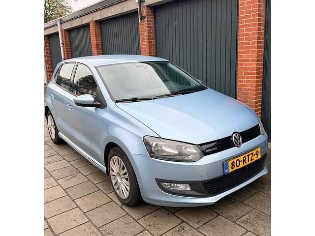Blauw Gebruikt 2011 VW Polo Comfortline Hatchback | € 2.950 (Goede deal) - Afbeelding 1/4