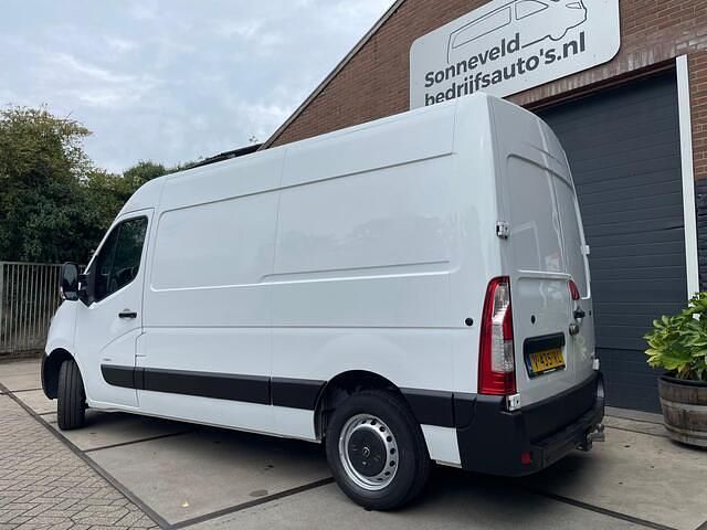 Occasion Opel Movano 145 PK (106 kW) 2018 Wit Van