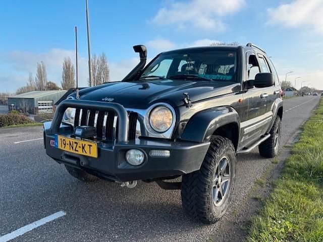 Gebruikt 2004 Jeep Cherokee SUV | € 7.500 (Eerlijke prijs) - Afbeelding 1/4