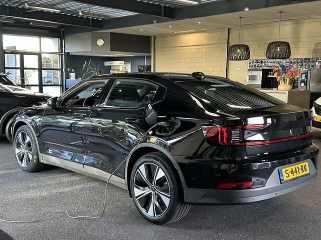 Zwart Gebruikt 2023 Polestar 2 Long Range Single Motor Sedan | € 28.799 (Goede deal) - Afbeelding 1/4