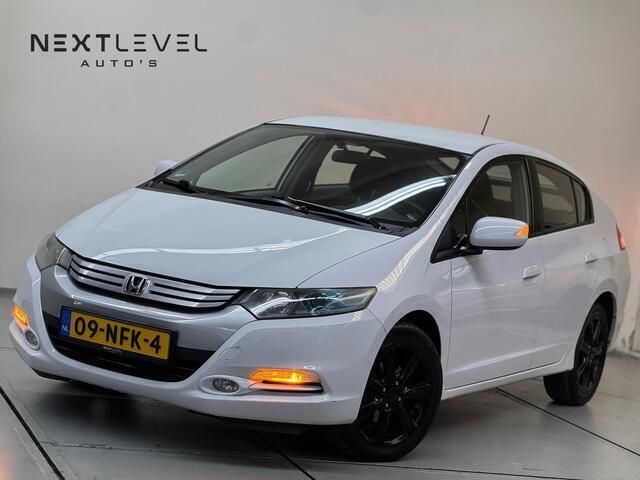 Wit, metallic lak Gebruikt 2010 Honda Insight Elegance Hatchback | € 4.999 (Eerlijke prijs) - Afbeelding 1/4