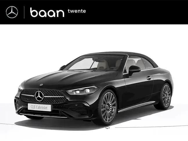 Zwart Nieuw 2025 Mercedes CLE200 AMG line Cabriolet | € 87.173 (Duur) - Afbeelding 1/4