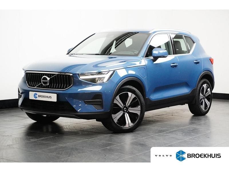 Blauw Gebruikt 2022 Volvo XC40 Plus SUV | € 33.900 (Eerlijke prijs) - Afbeelding 1/4