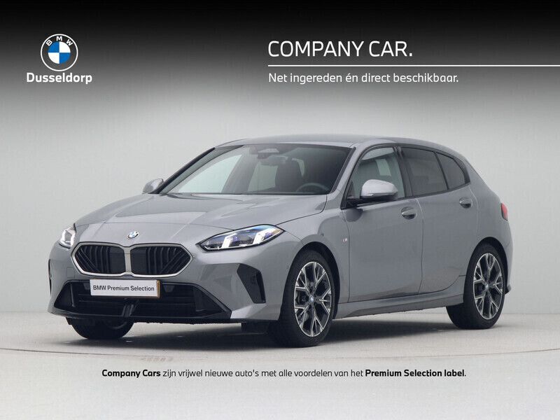 Grijs Nieuw 2025 BMW 120 M Sport Hatchback | € 49.450 (Iets duurder) - Afbeelding 1/4
