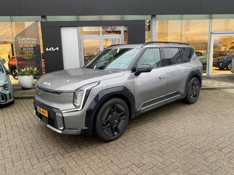 Grijs Gebruikt 2025 Kia EV9 GT-Line SUV | € 78.945 (Iets duurder) - Afbeelding 1/4