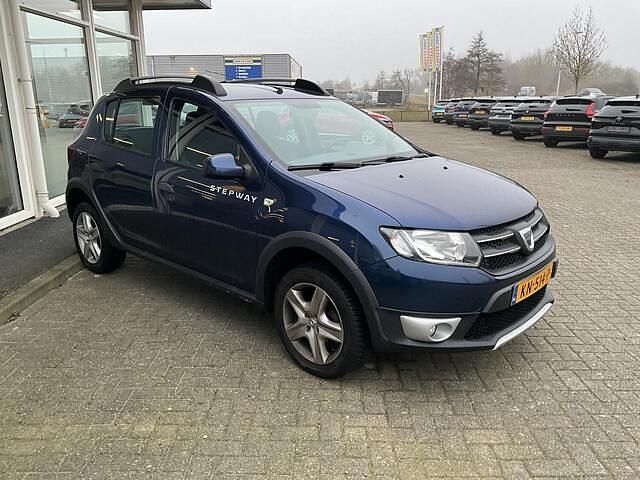 Occasion Dacia Sandero Lauréate 90 PK (66 kW) 2016 Blauw Hatchback