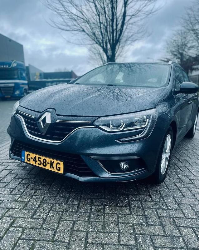 Gebruikt 2017 Renault Mégane IV Stationwagen | € 9.950 (Goede deal) - Afbeelding 1/4